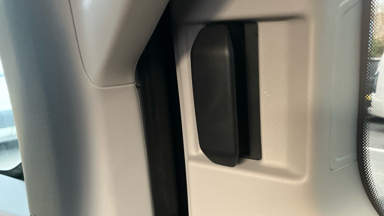 Ford Tourneo Custom 320 L1 Diesel Fwd 2.0 EcoBlue 136ps H1 Titanium 8 seater